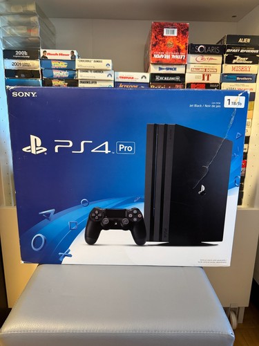 Sony playstation pro - 4,